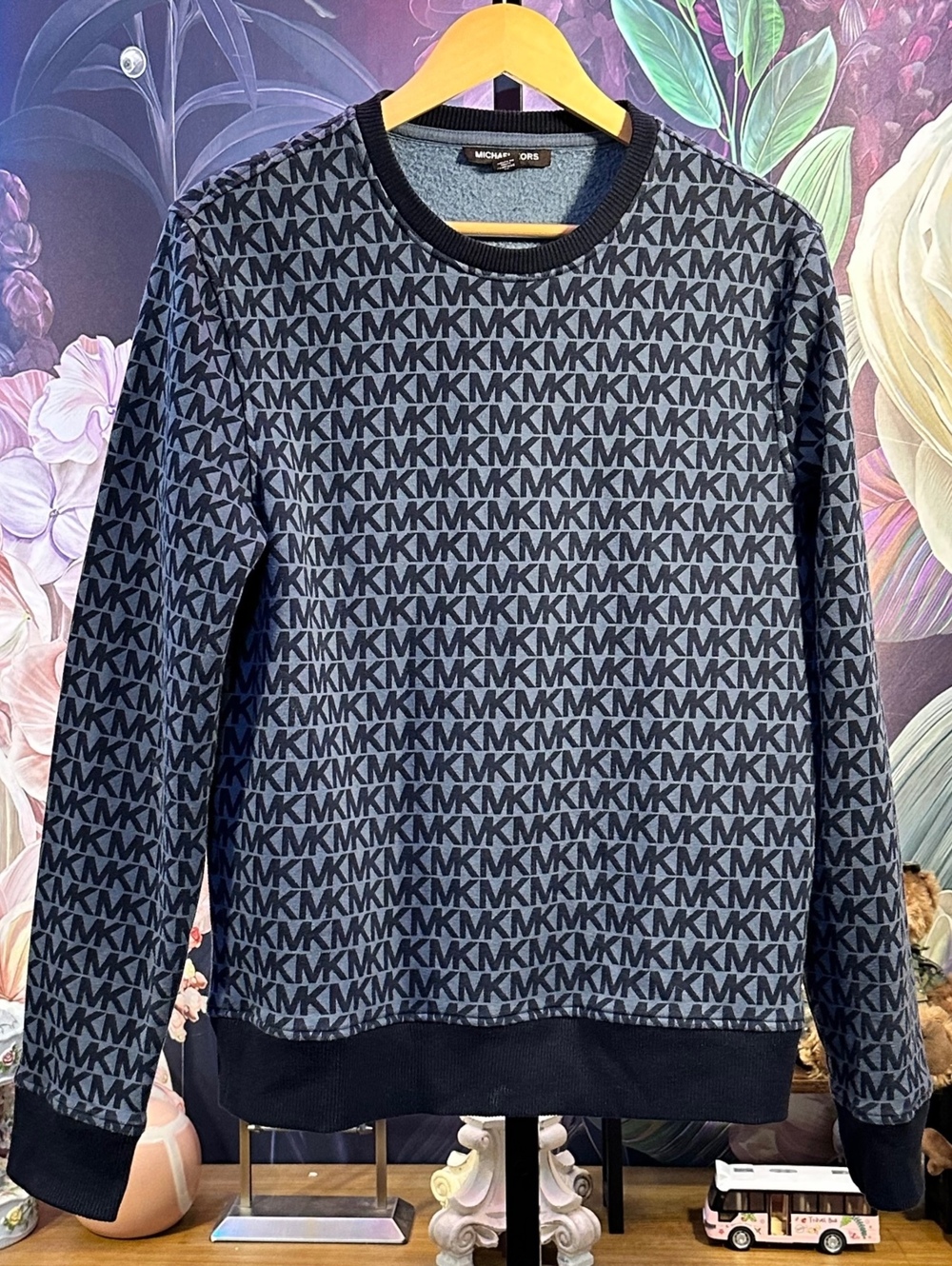 Michael Kors M Blue Black MK Logo Monogram Sweatshirt Crewneck Designer Preppy